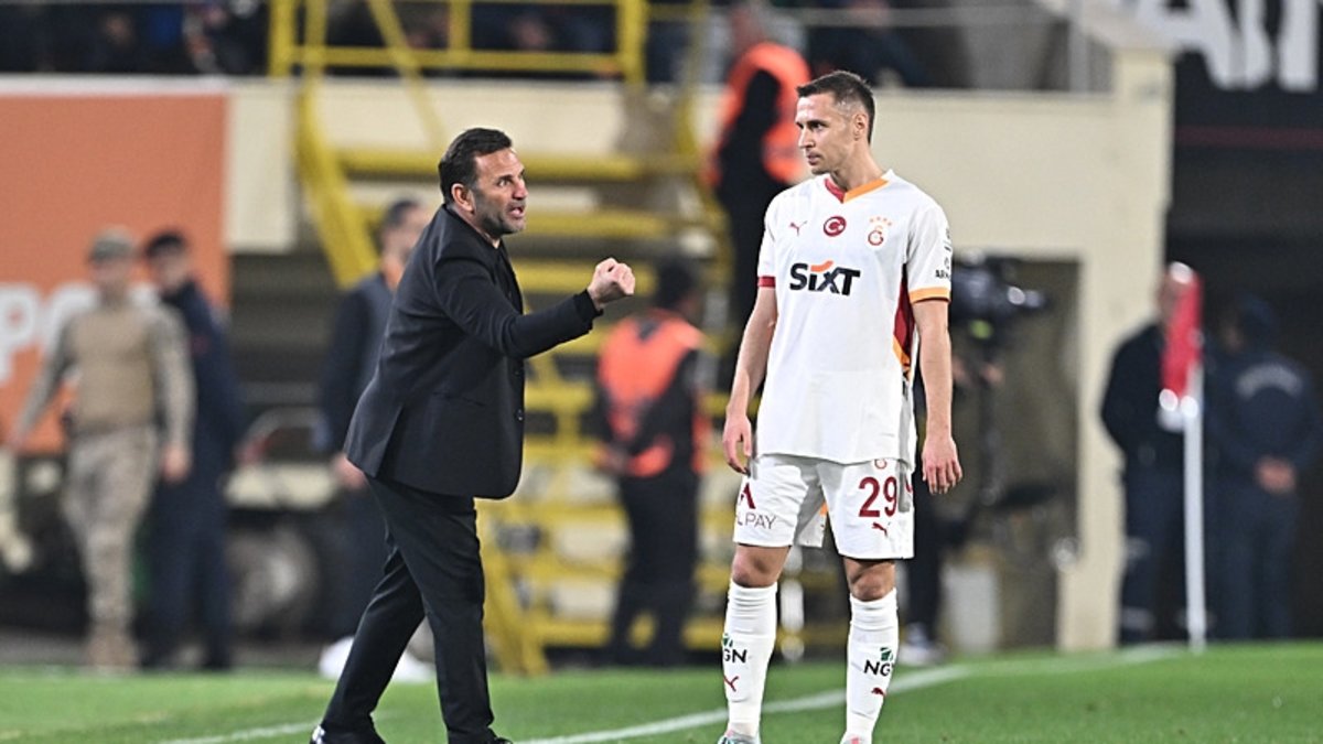 Okan Buruk, Galatasaray'ın başında ligde Dalya dedi Okan Buruk, Galatasaray'ın başında ligde Dalya dedi