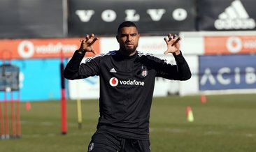 Boateng sahaya çıktı pozunu verdi!