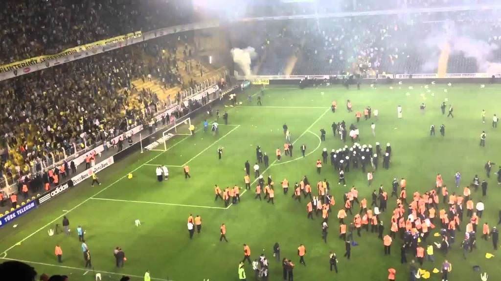 Selçuk Dereli’den Fenerbahçelileri çıldırtan tweet!