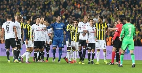 Derbide kavga çıktı