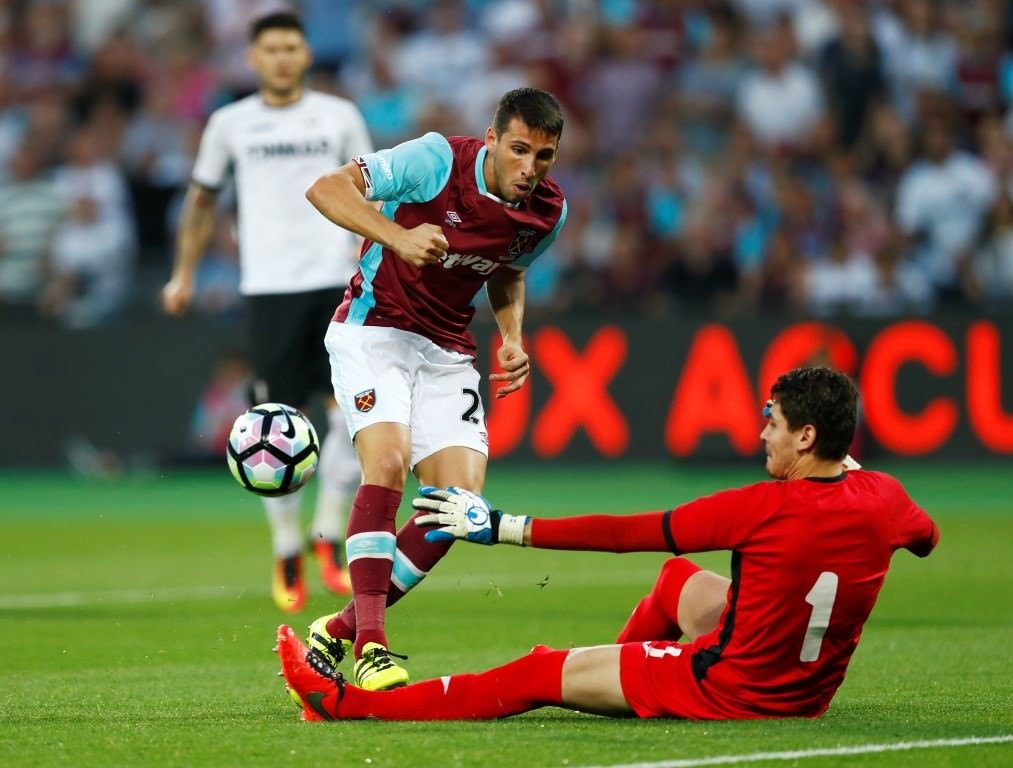 Galatasaray Jonathan Calleri’yi getiriyor