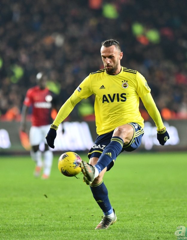 Ata kontaktuan Fenerbayçe! Një tjetër kërkues i Vedat Muric ...