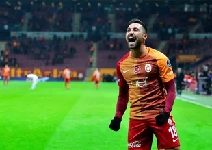 Sinan Gümüş Galatasaray’dan ayrılıyor