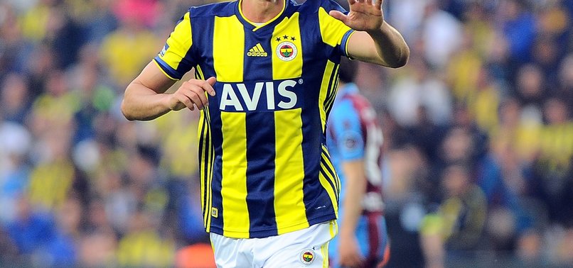 Fenerbahçe taraftarı isyan etti! Sözleşme veren istifa etsin