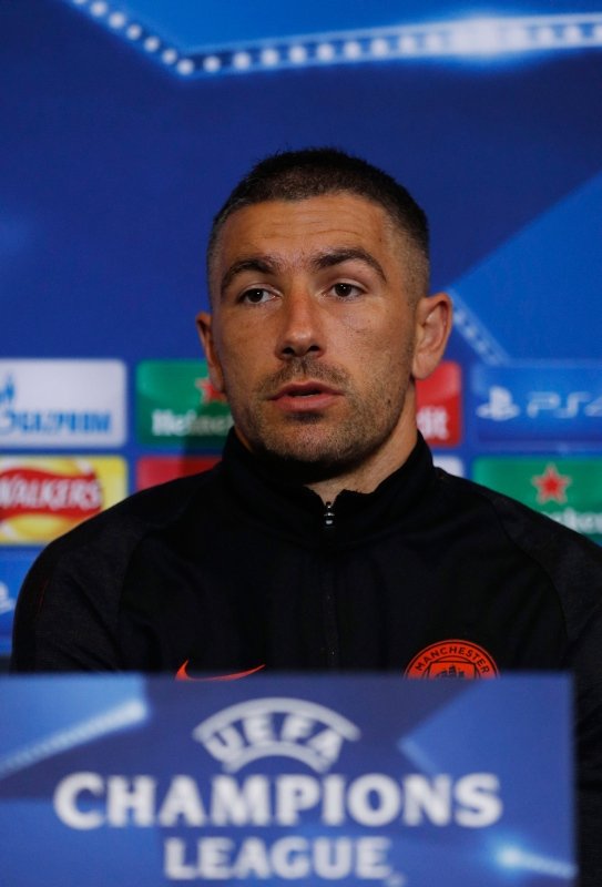 Fenerbahçe’ye Kolarov’dan kötü haber