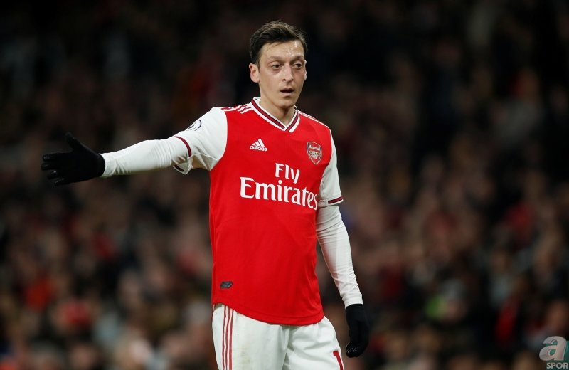 Serhat Akın’dan flaş sözler! ’Mesut Özil neden gelsin?