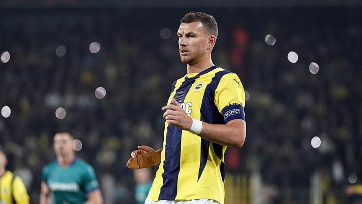 FENERBAHÇE TRANSFER HABERLERİ | Edin Dzeko'nun yeni adresini duyurdular! FENERBAHÇE TRANSFER HABERLERİ | Edin Dzeko'nun yeni adresini duyurdular!
