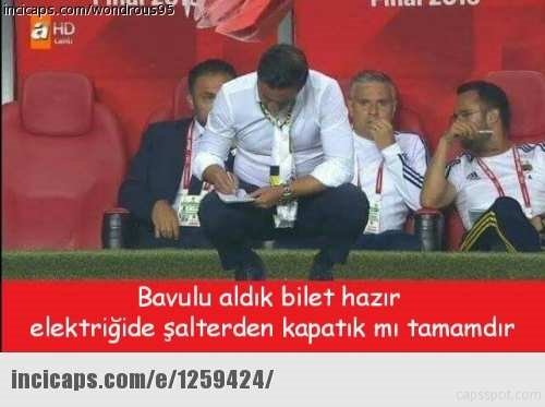 Kupa capsleri güldürüyor!