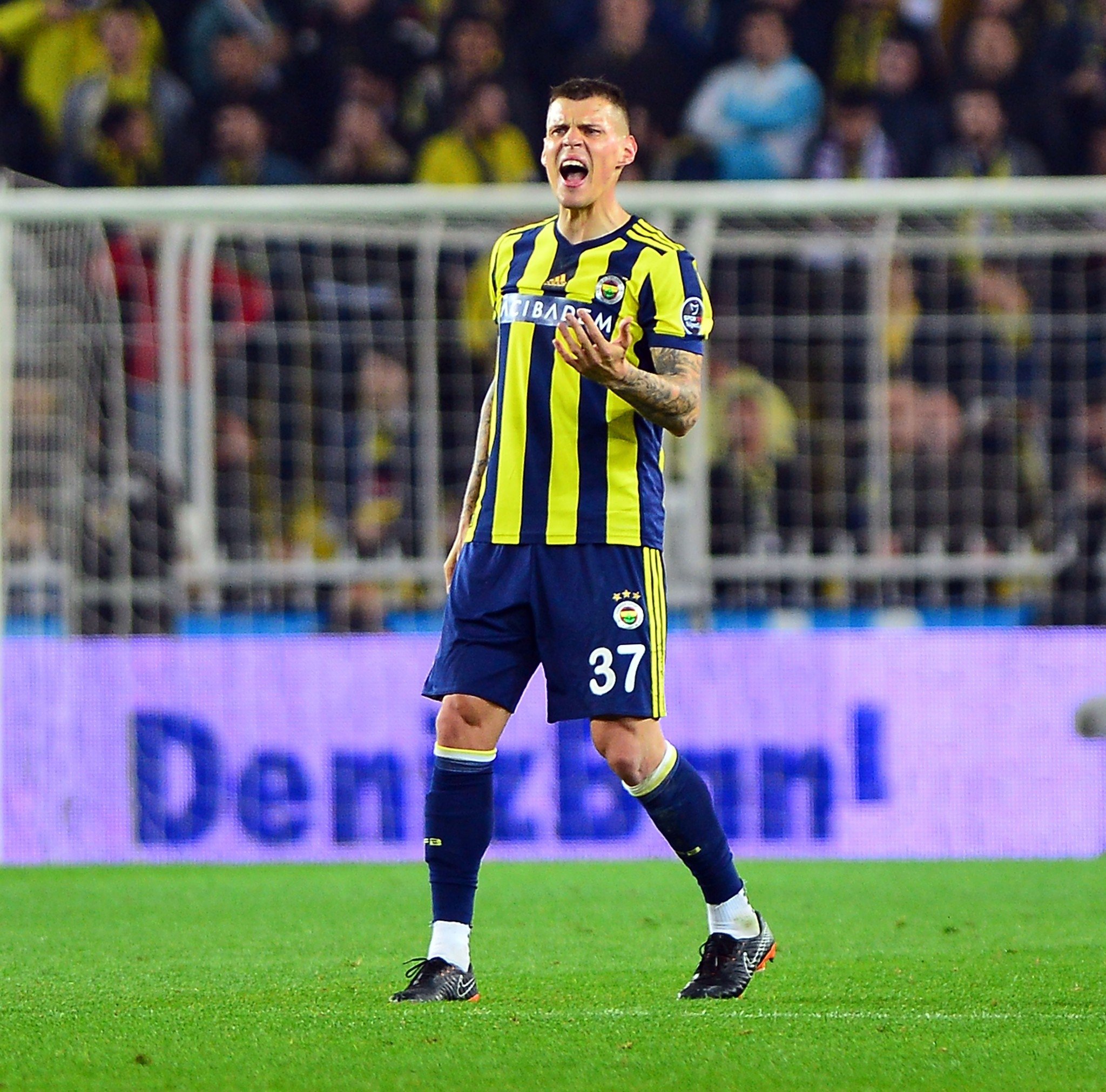 Fenerbahçe’ye Skrtel piyangosu!