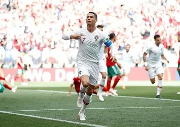 Fas'ı da boş geçmeyen Ronaldo'dan rekor!