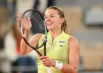 Roland Garros'ta finalin adı Chwalinska ve Andreeva