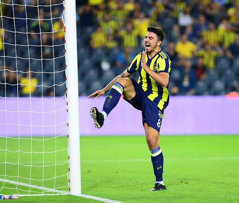 Fenerbahçe ile Beşiktaş arasında Ozan Tufan - Gökhan Töre takası