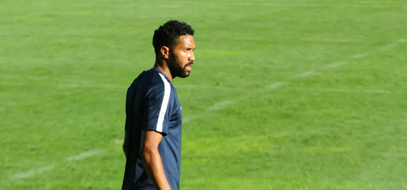 Clichy'den Gomis ve Valbueana'ya mesaj