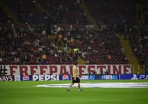 G.Saray tribünlerinden Filistin’e destek!