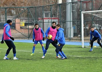 Ankaragücü F.Bahçe maçının hazırlıklarına başladı