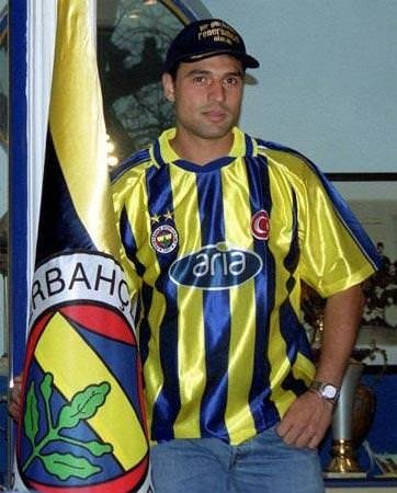 Onlar hem Aslan hem Kanarya...