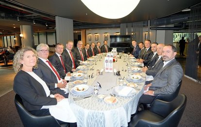 Beşiktaş’tan UEFA ve Eintracht Frankfurt heyetlerine dostluk yemeği!