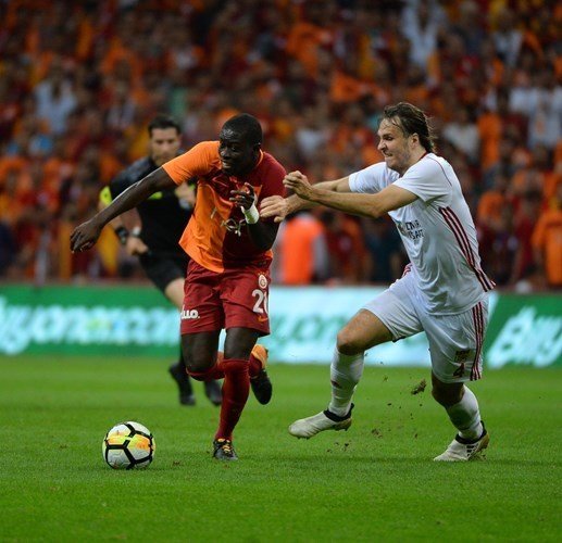 Yazarlardan Galatasaray yorumu