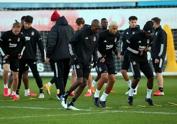 Kartal topla oynamada üstün