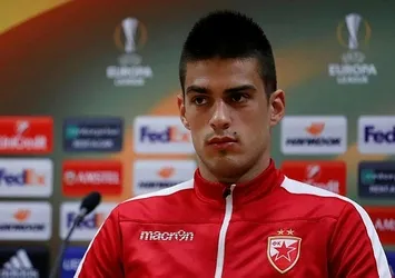 Savic imzaya kaldı