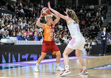 G.Saray ilk maçta mağlup!