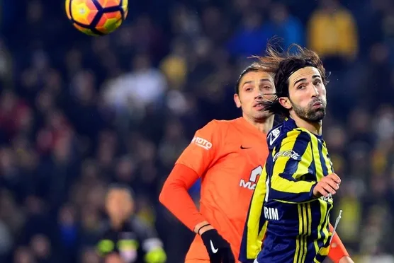 Hasan Ali Kaldırım ezeli rakibe gidiyor