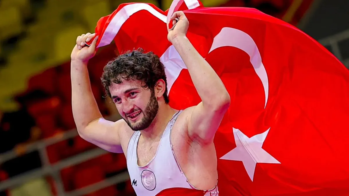Milli güreşçilerden Kuzey Makedonya'da 3 madalya