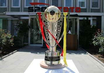 Şampiyonluk kupası İstanbul'a götürülüyor
