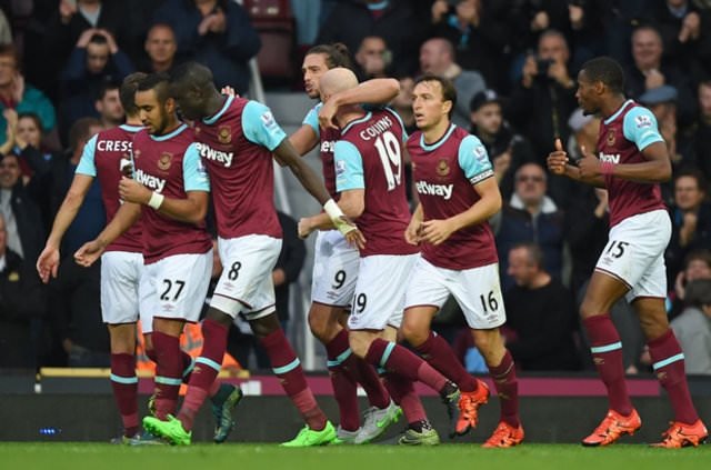 Slaven Bilic İngiltere’de tarih yazıyor