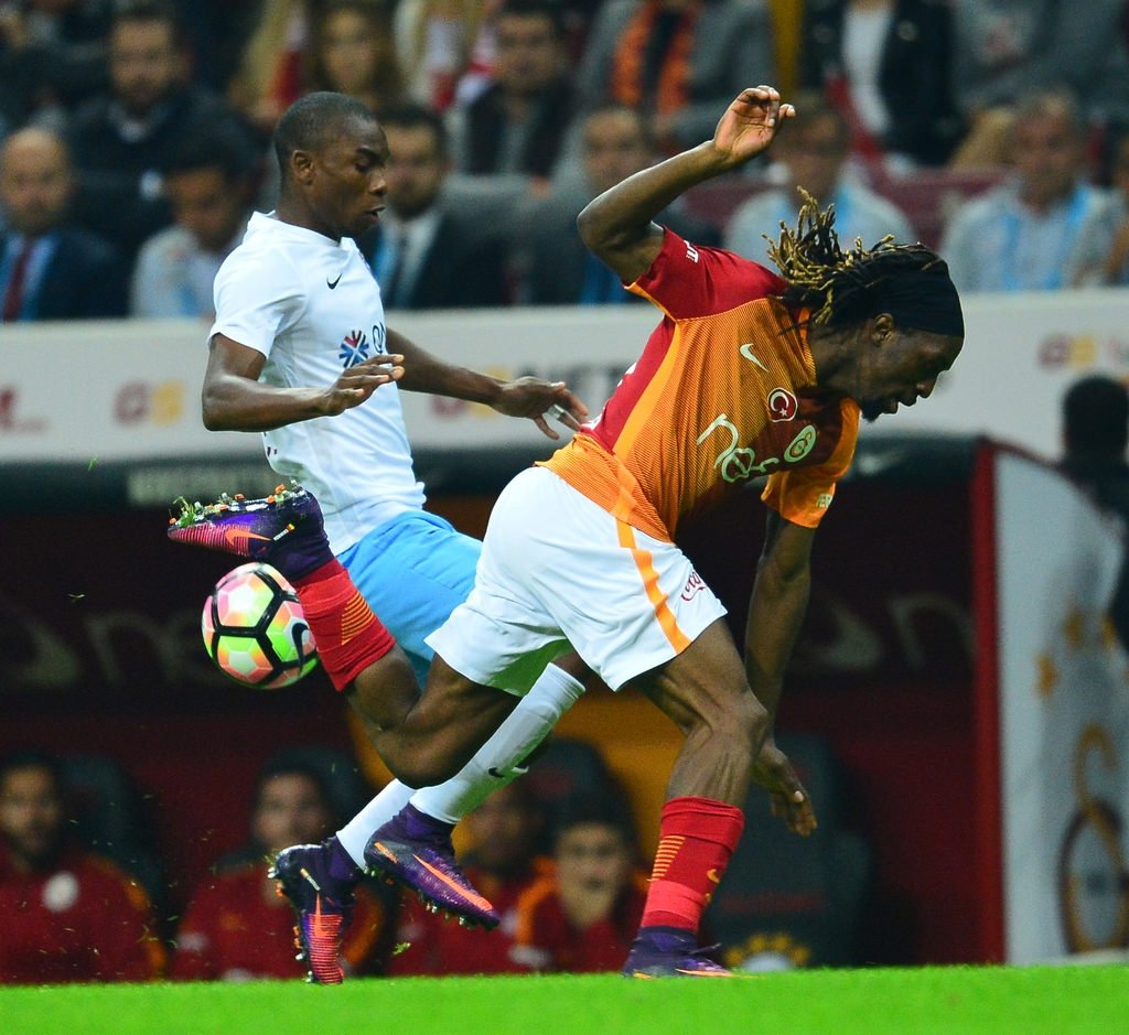 Cavanda, Sabri Sarıoğlu’nu arattı!
