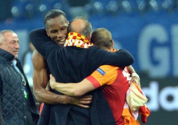 Drogba ve Sneijder'den Terim'e destek mesajı