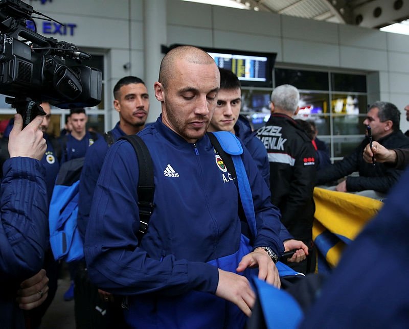 Aatıf ayak diretiyor