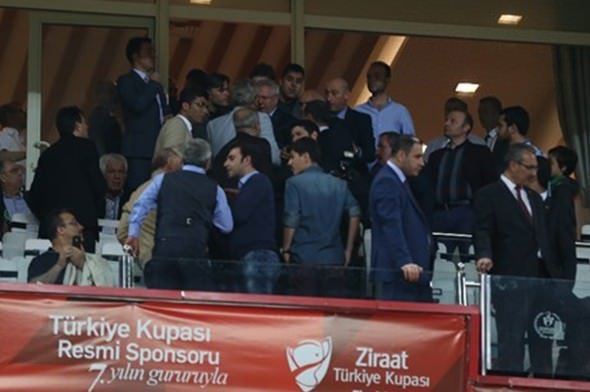 Aziz Yıldırım ile savcı tribünde kapıştı!