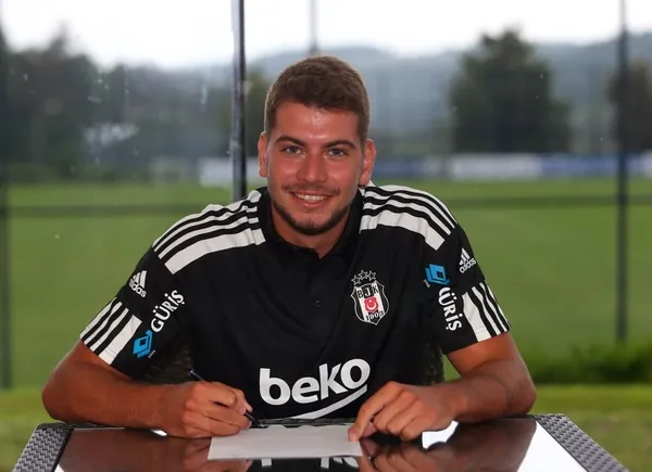 Beşiktaş Atiba Hutchinson, Gökhan Töre, Necip Uysal ve Utku Yuvakuran'la sözleşme uzattı! - 3