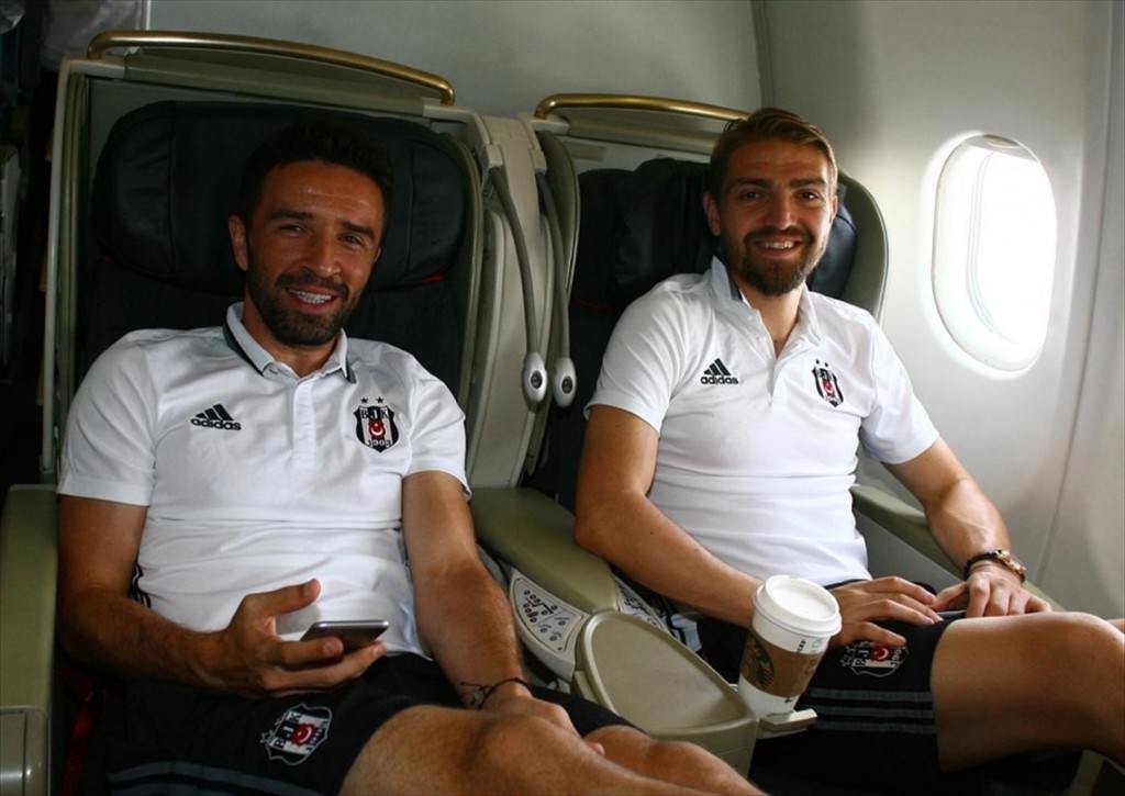 Beşiktaş, Benfica maçı için Portekiz’e gitti