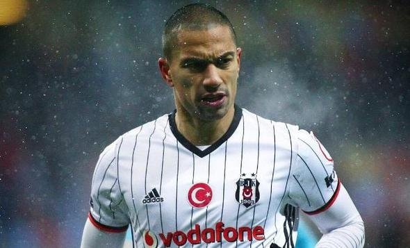 Beşiktaş’ta Şenol Güneş o isimlerin biletini kesti