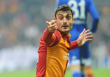 Albert Riera futbola veda etti
