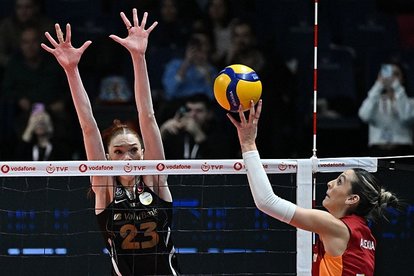 VakıfBank, G.Saray’ı 3 sette geçti!