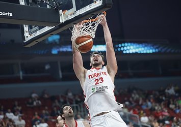 12 Dev Adam yarın Estonya'yla karşılaşacak