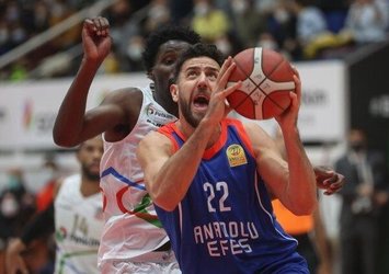 Anadolu Efes deplasmanda kazandı!