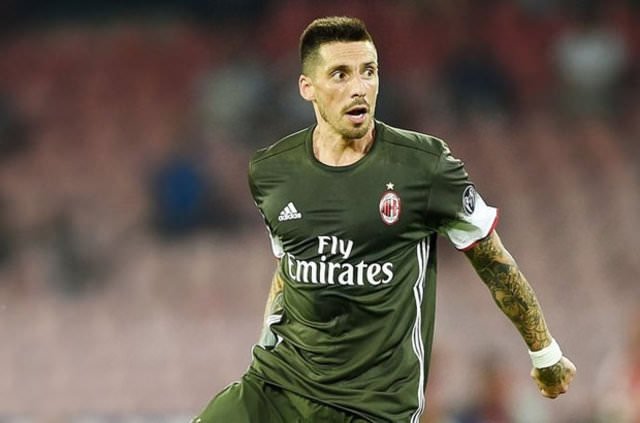 Yıldız isim rekor bedele satıldı!