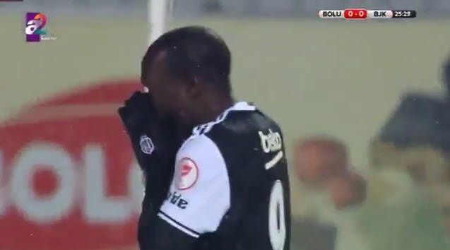 Aboubakar’a şok tepki!
