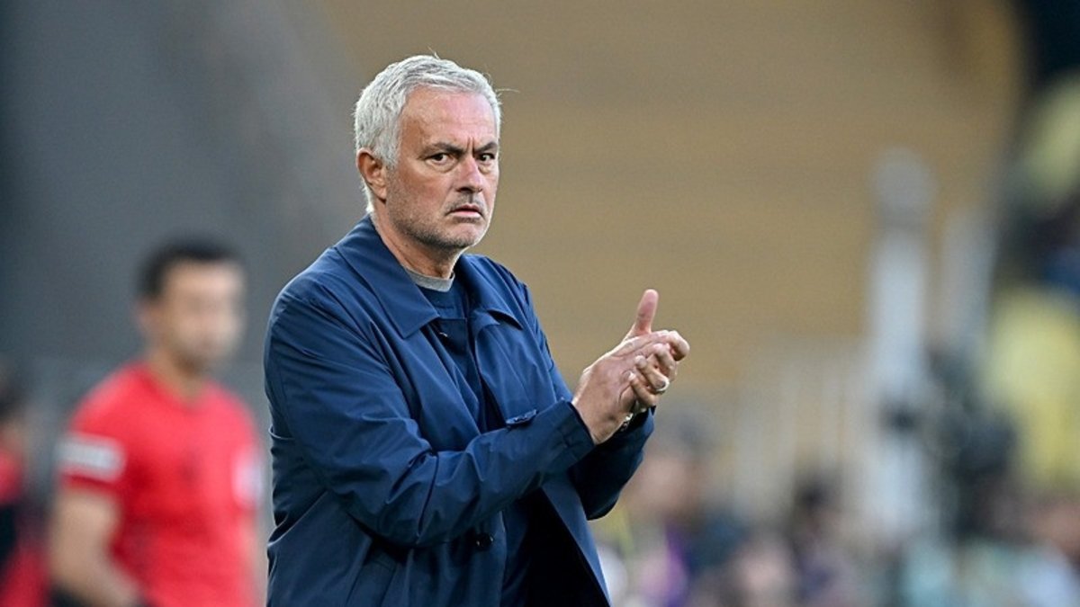 Jose Mourinho'dan Fenerbahçe'deki seçim kararına flaş yorum! Jose Mourinho'dan Fenerbahçe'deki seçim kararına flaş yorum!
