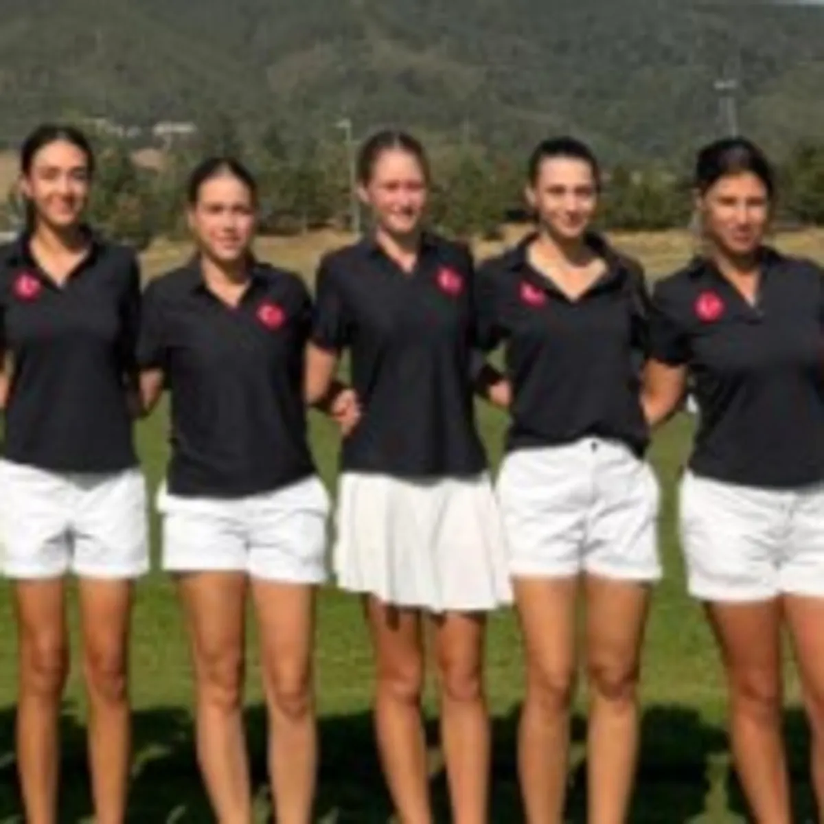 Milli golfçüler Sude Bay ve Zeynep Denizci, Bulgaristan'daki turnuvada podyuma çıktı
