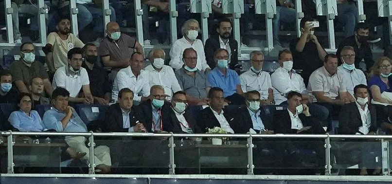 Şenol Güneş Galatasaray - Randers maçında