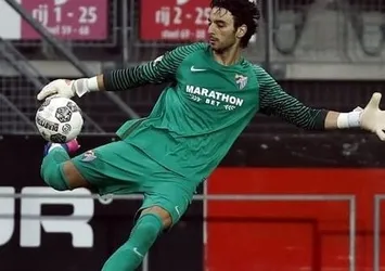 Cenk Gönen, Malaga'da kadroya giremiyor