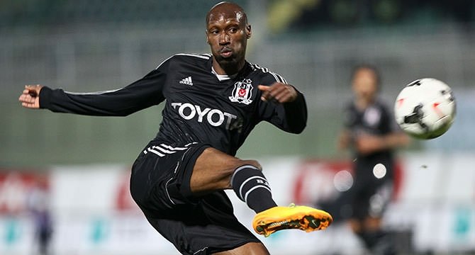 3 yıl daha Beşiktaş’ta