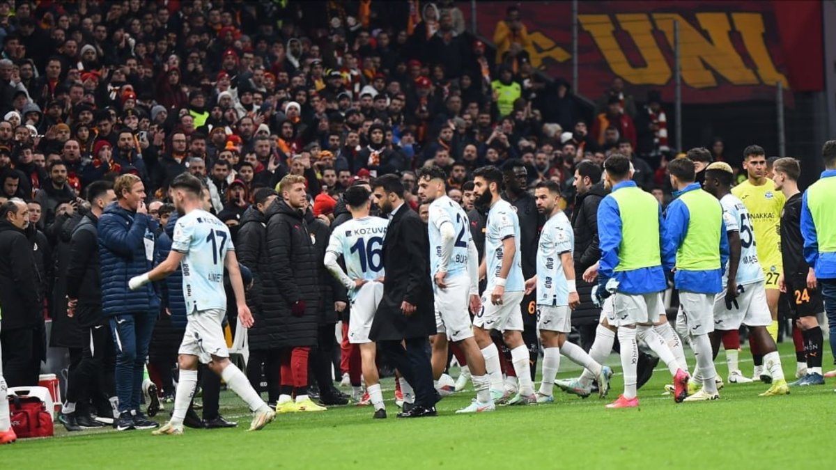 Galatasaray'dan flaş Adana Demirspor paylaşımı! Galatasaray'dan flaş Adana Demirspor paylaşımı!