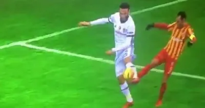 Umut Bulut canlı yayında açıkladı: "Yüzde yüz penaltı" - 1