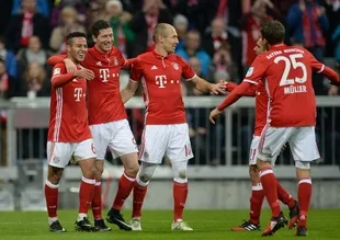 Bayern Münih, Wolfsburg'u dağıttı!